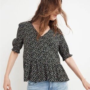 Madewell Courtyard Ruffle-Hem Top in Playground Posies black